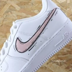 Cartoon Swoosh (couleur Au Choix) - Air Force 1 Custom -Sneakers Boutique 01 copyrightsnnccncncneakeazecopie