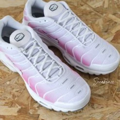 Pink Strawberry - Air Max Plus (TN) Custom -Sneakers Boutique 5L4A0755copie