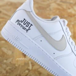 Beige Et Initiales - Air Force 1 Custom 9 Beige Et Initiales - Air Force 1 Custom -Sneakers Boutique 5L4A0764copie 298b6e68 3272 4372 97f0 edb5553952ab