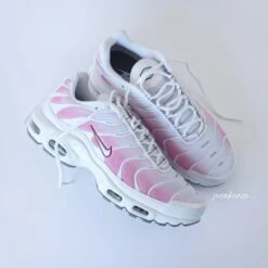 Pink Strawberry - Air Max Plus (TN) Custom -Sneakers Boutique 5L4A1161copie