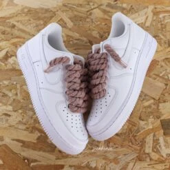 Rope Laces Rose (couleur Au Choix) - Air Force 1 Custom -Sneakers Boutique 5L4A1597copie e5307918 cf03 489b 8461 9d7746b8099d