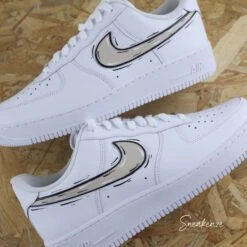 Cartoon Swoosh (couleur Au Choix) - Air Force 1 Custom -Sneakers Boutique 5L4A1764copie 135dcc59 8ab2 41e1 8817 24909b83ff77
