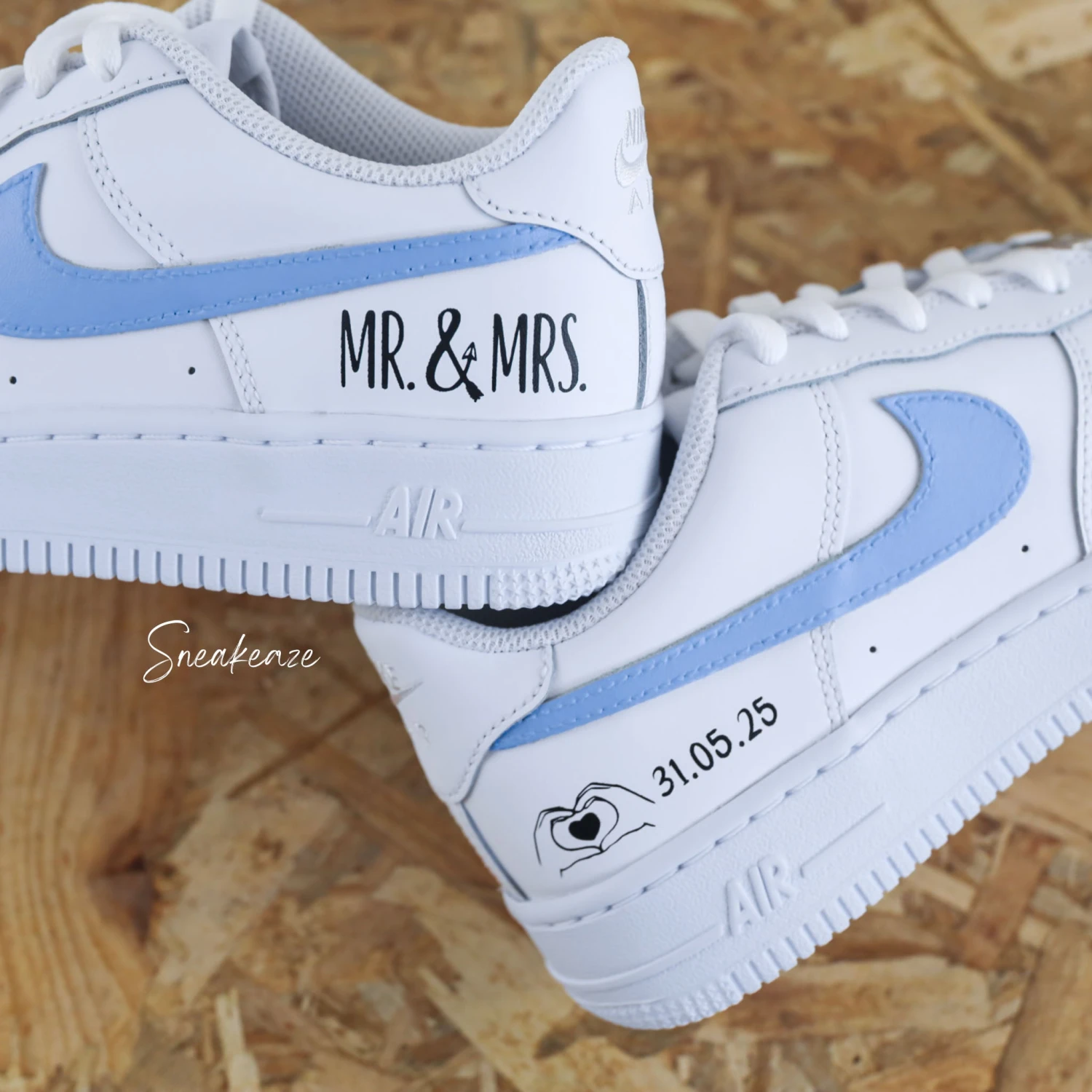 Mr & Mrs (couleur Au Choix) - Air Force 1 Custom 3 Mr & Mrs (couleur Au Choix) - Air Force 1 Custom