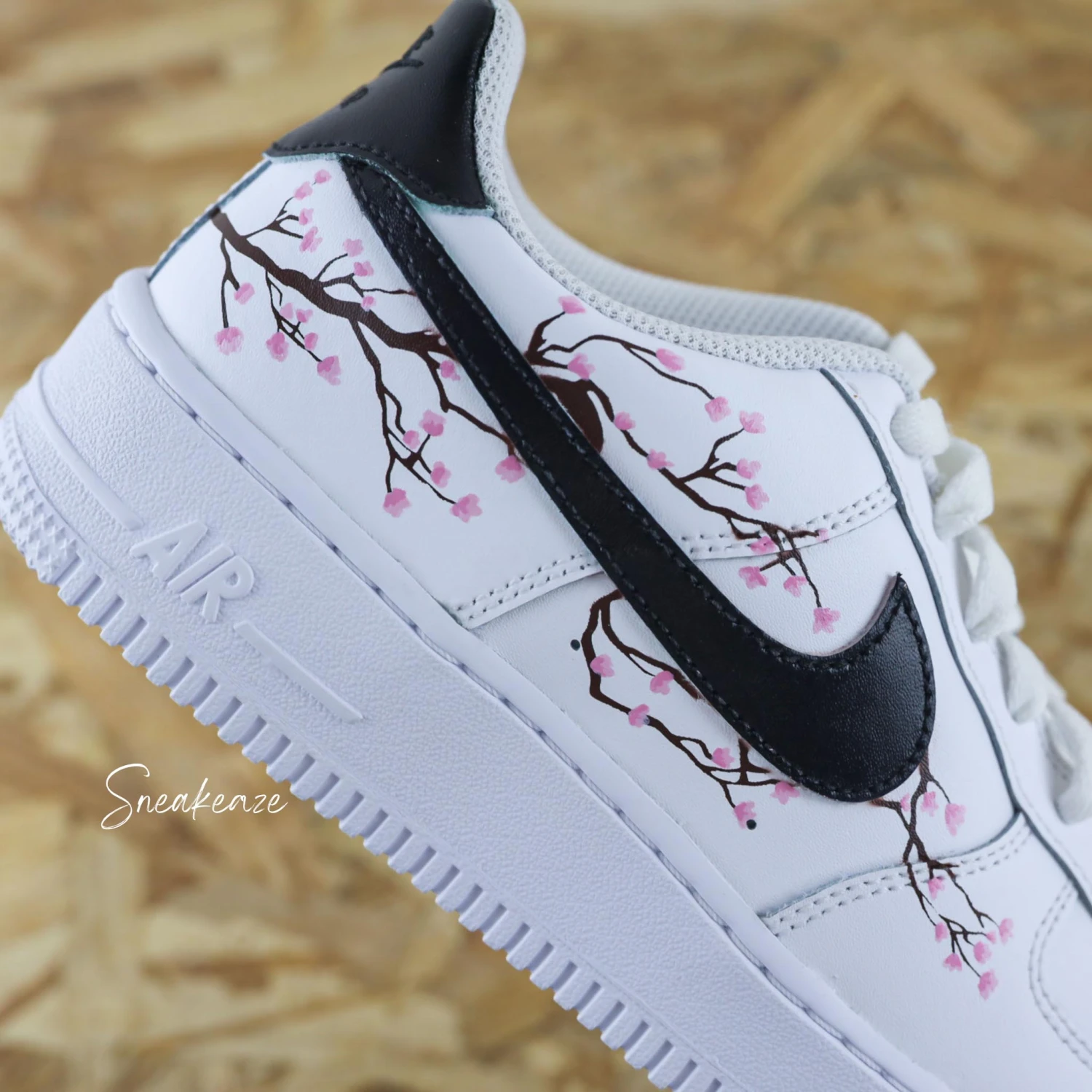 Sakura Rose Et Noir (couleur Au Choix) - Air Force 1 Custom 3 Sakura Rose Et Noir (couleur Au Choix) - Air Force 1 Custom