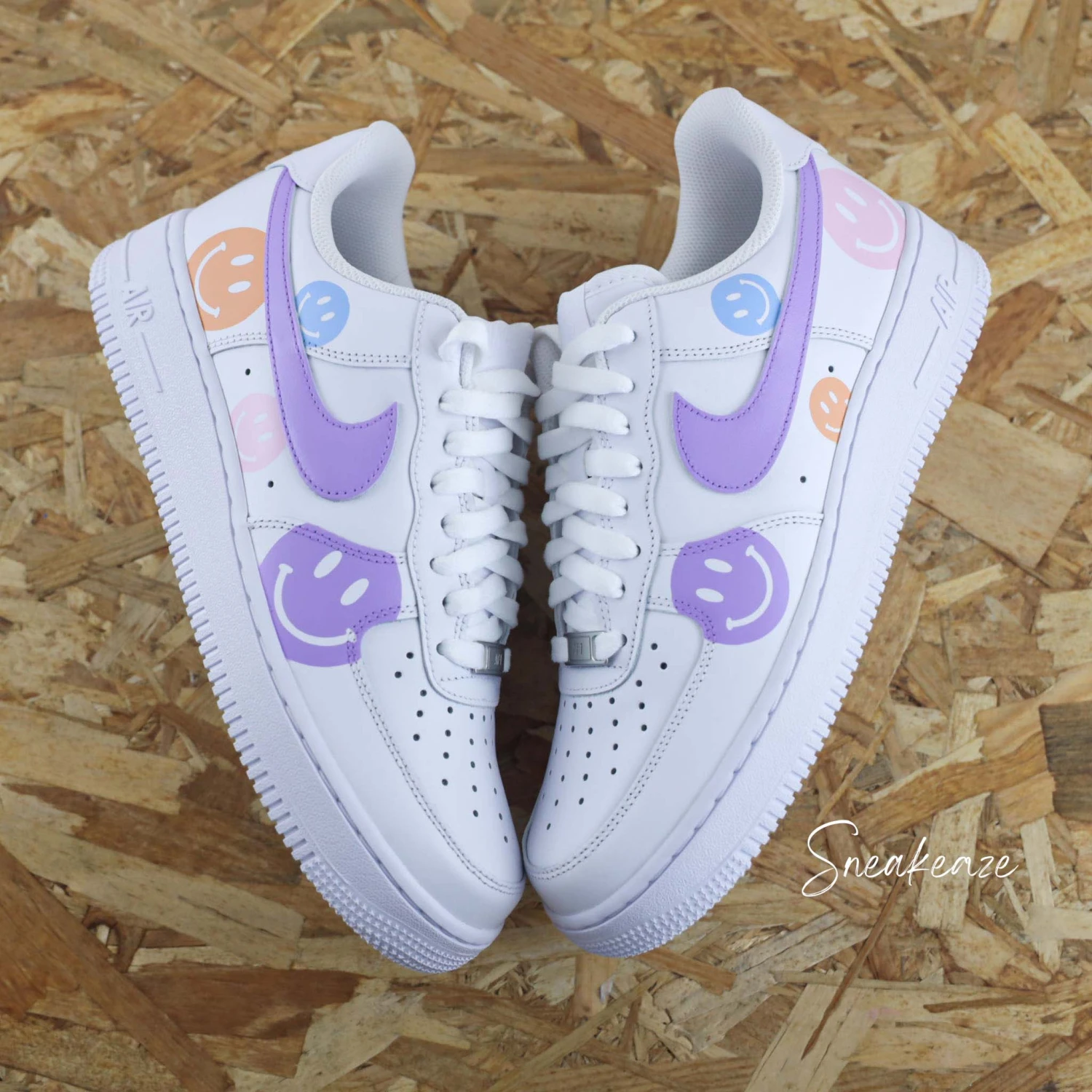 Smiley - Air Force 1 Custom 6 Smiley - Air Force 1 Custom - Image 4