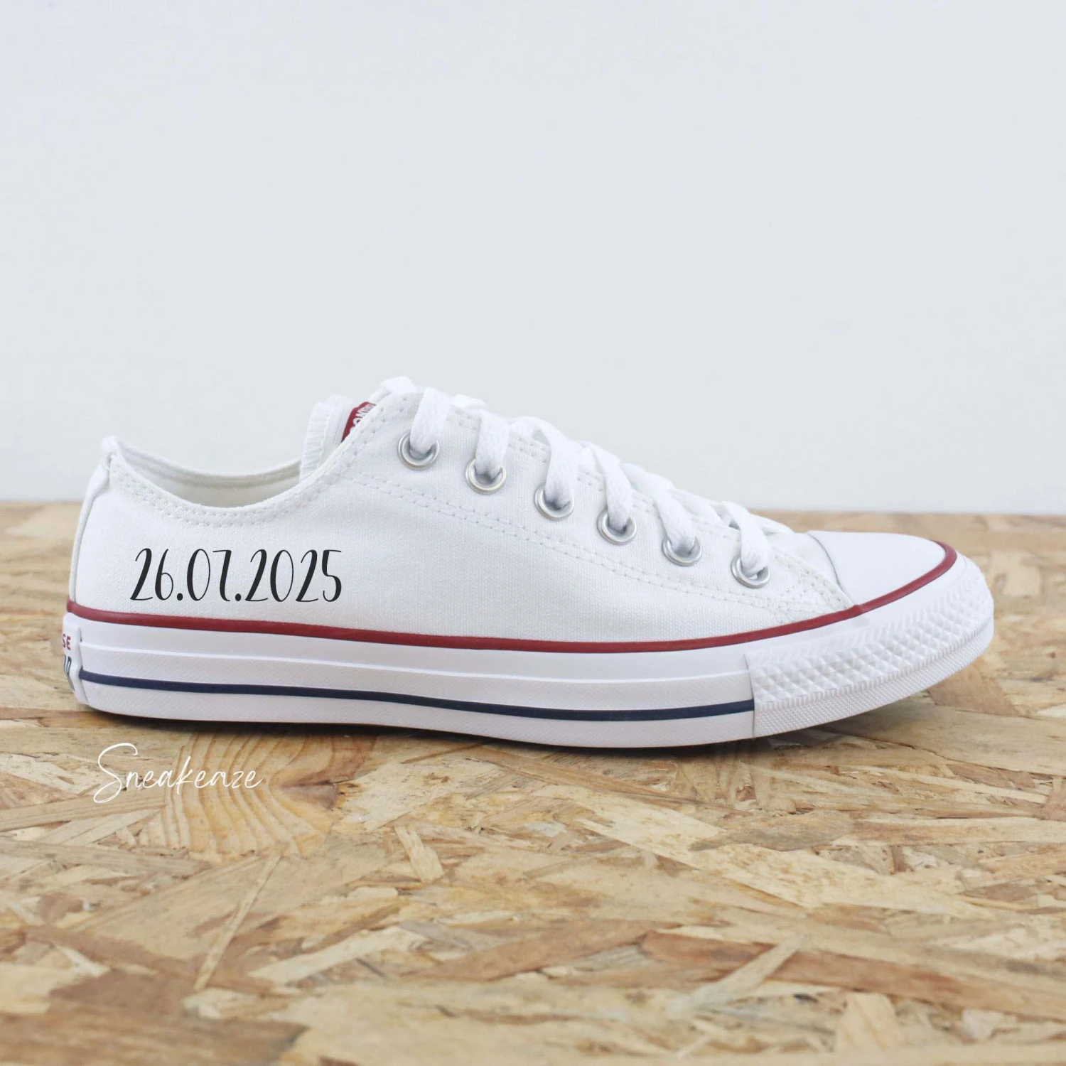 Just Married Et Date - Converse Custom Mariage 5 Just Married Et Date - Converse Custom Mariage - Image 3