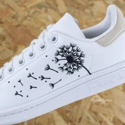 Pissenlit - Stan Smith Custom -Sneakers Boutique 5L4A3061copie c4e3f7b0 5248 4652 8fde 348e14723ea5