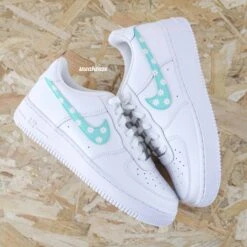 Marguerite (couleur Au Choix) - Air Force 1 Custom -Sneakers Boutique 5L4A4056copie 13a1a0b2 d340 44d1 a667 399c0e4bff94