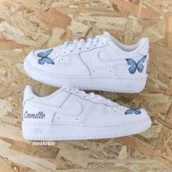 Papillons + Prénom (couleur Au Choix) - Air Force 1 Custom Enfant -Sneakers Boutique 5L4A6488copie d5be3ed1 4b52 4149 8ff9 c92c8d0e8cb0