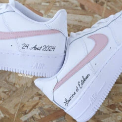 Prénoms & Date - Air Force 1 Custom -Sneakers Boutique 5L4A6581copie 5ff45bac babb 4994 a161 4526c4c6edd3