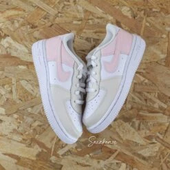 Beige Et Rose - Air Force 1 Custom (enfant)