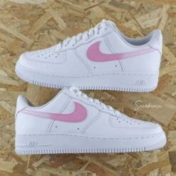 Swoosh Dégradé (couleur Au Choix) - Air Force 1 Custom -Sneakers Boutique 5L4A9040copie 95c43b4e 3bc8 4a1a 949e 76f55646a987