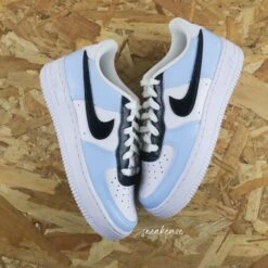 Noir Et Unc Blue (modèle Au Choix) - Air Force 1 Custom -Sneakers Boutique IMG 1036copie