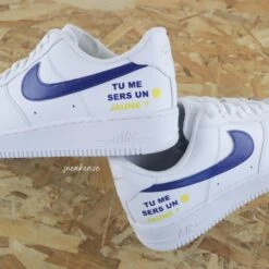 Tu Me Sers Un Jaune - Air Force 1 Custom -Sneakers Boutique IMG 1062copie 2a76616f 11f0 4373 9c77 ca68eb54d2e3