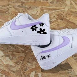 Papillon Prénom - Air Force 1 Custom -Sneakers Boutique IMG 2ppmkjhb355copie 8649667b aa1d 470a acc0 9803990f5545