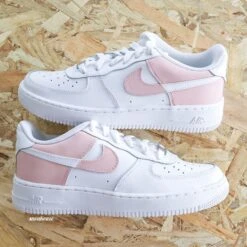 Pastel Reverse (couleur Au Choix) - Air Force 1 Custom -Sneakers Boutique IMG 4149copie 5f567f84 b52b 438c a7dc 4eb963a2f149