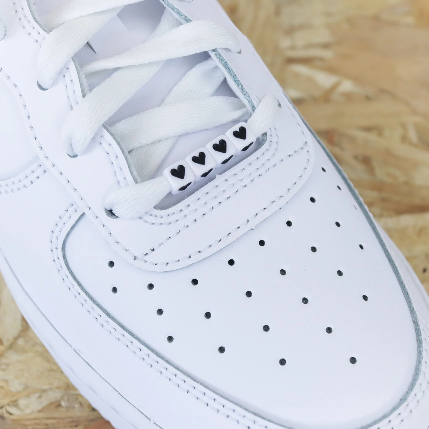 Perles De Lacets - Coeur (vendues Par Paire) 4 Perles De Lacets - Coeur (vendues Par Paire) - Image 2