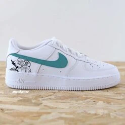 Hibiscus - Air Force 1 Custom -Sneakers Boutique af1 sneakeaze hibiscus turquoise 1