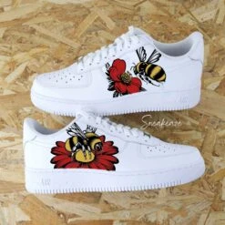 Fleur & Abeille (couleur Au Choix) - Air Force 1 Custom -Sneakers Boutique fleuretabeillerouge